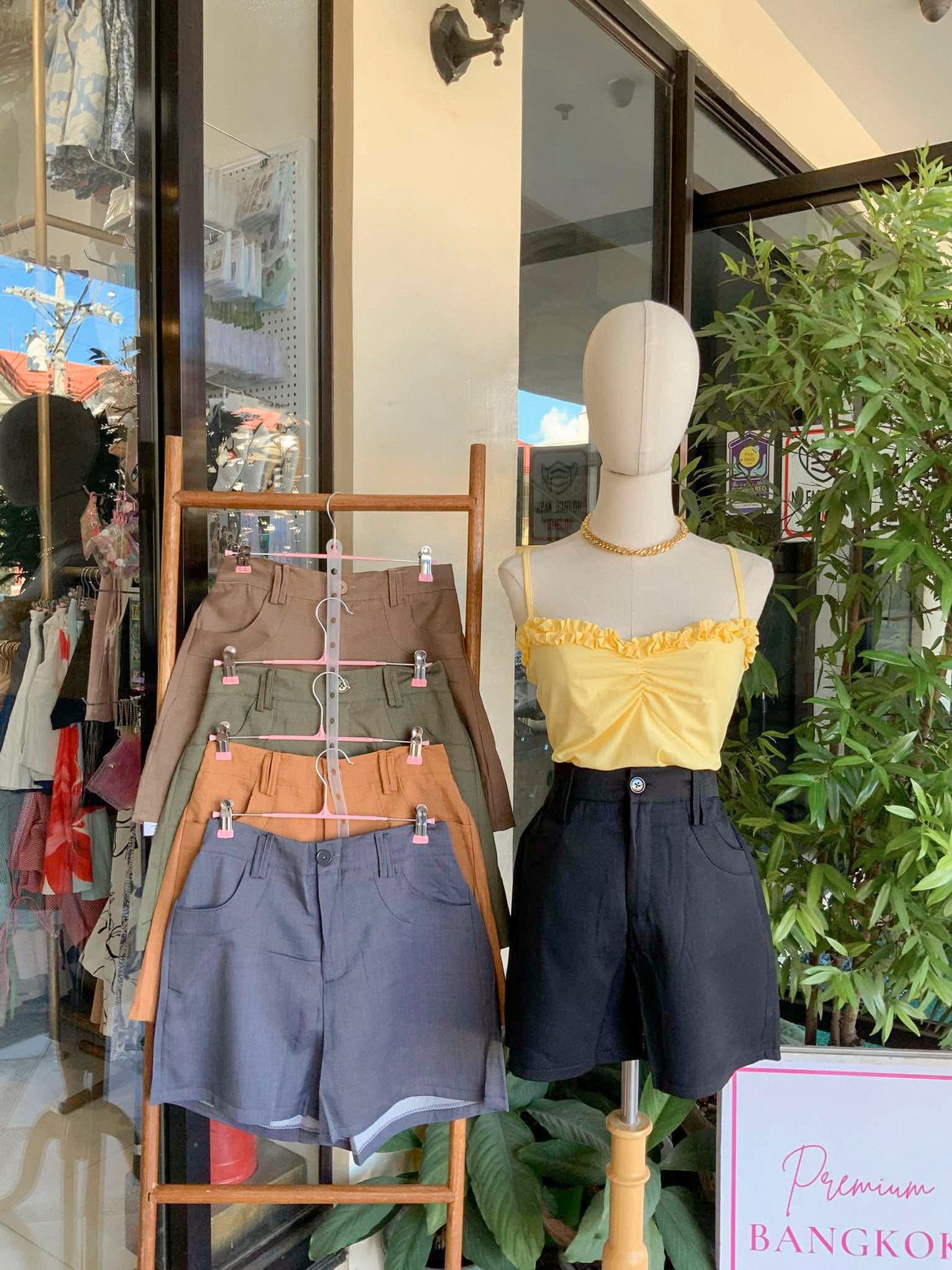 High-waist Shorts