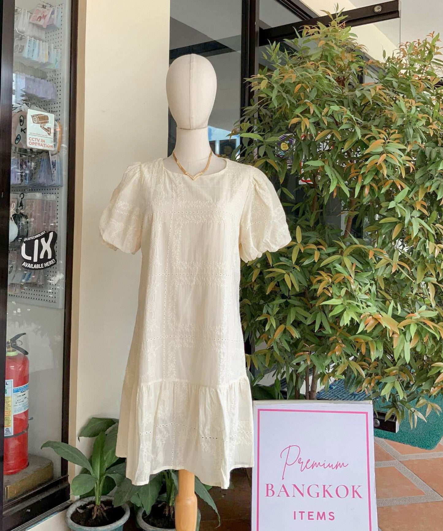 Eyelet Puff-sleeve Babydoll Dress