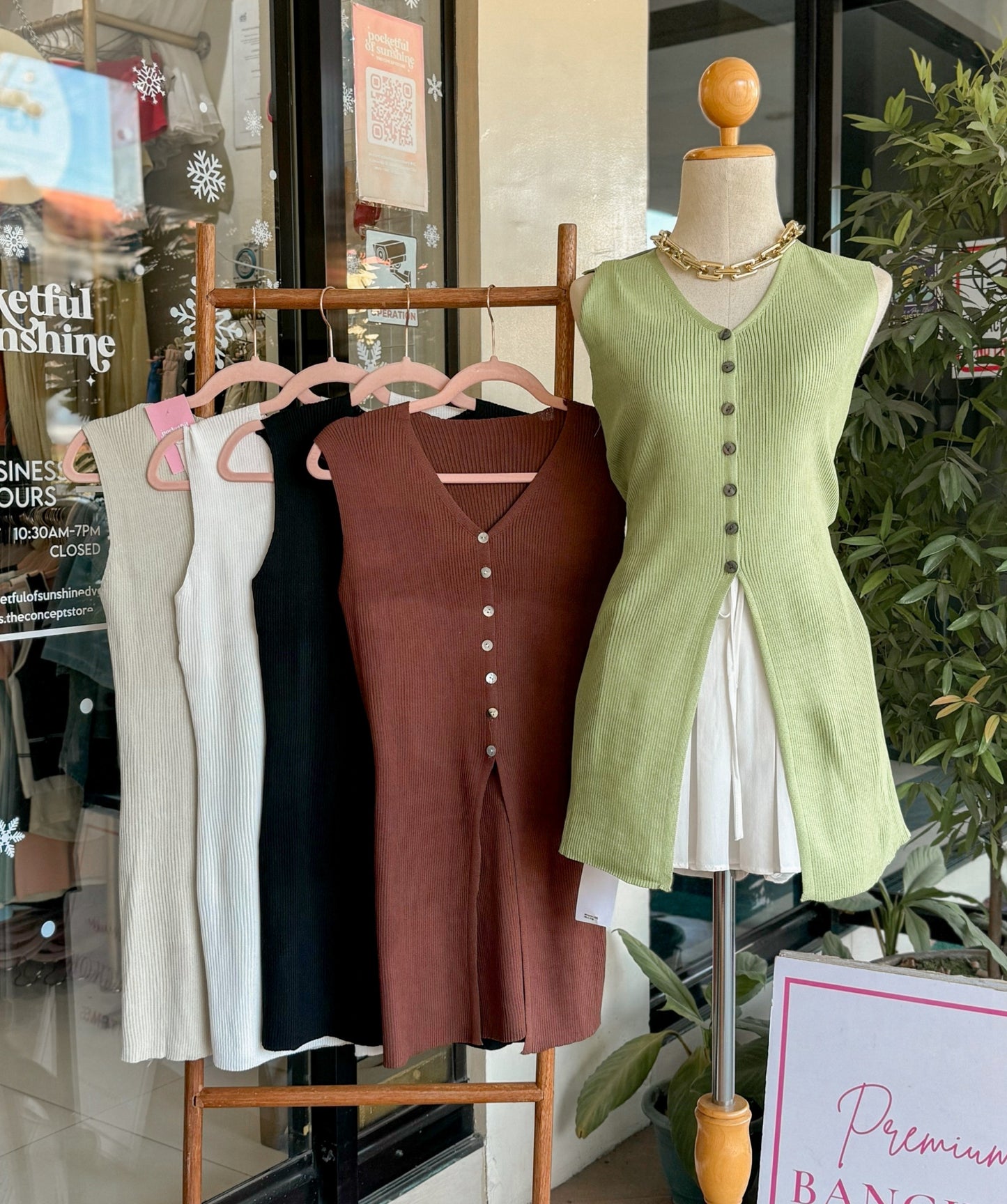 Long Buttoned Knit Top