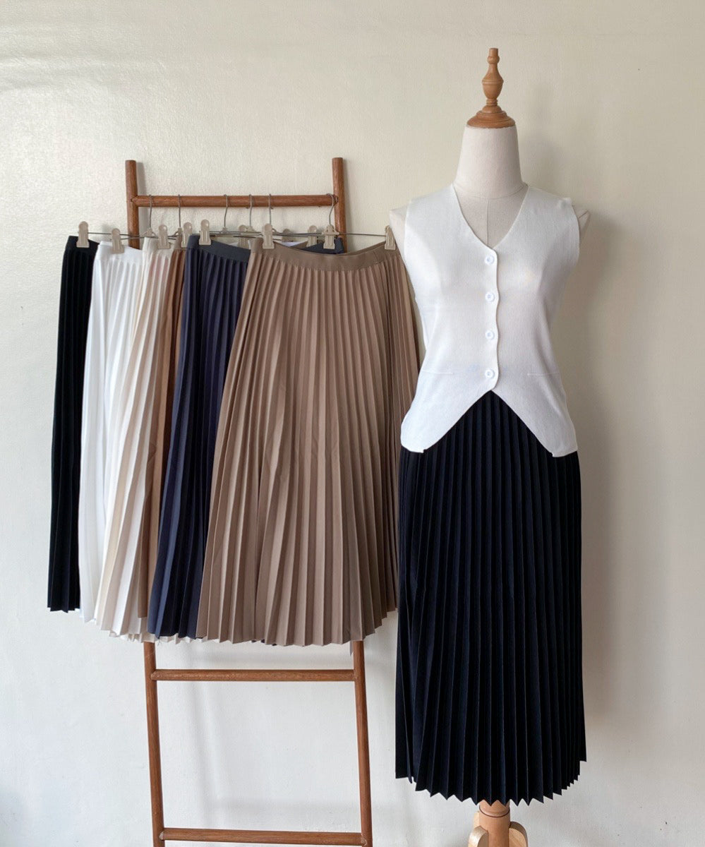 Pleated Skirt