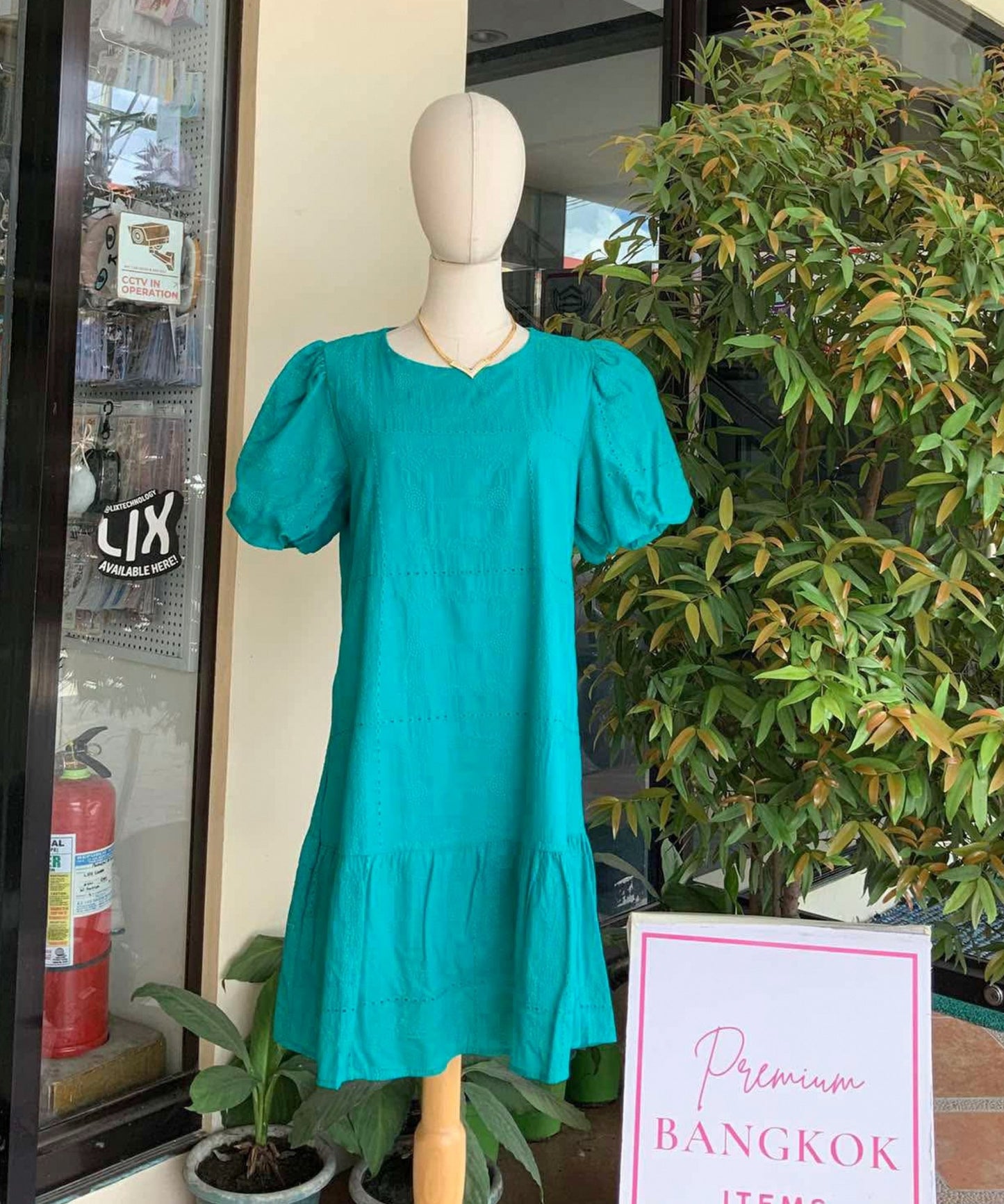 Eyelet Puff-sleeve Babydoll Dress