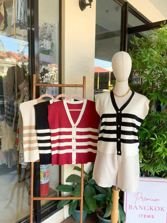 V-Buttoned Knitted Top